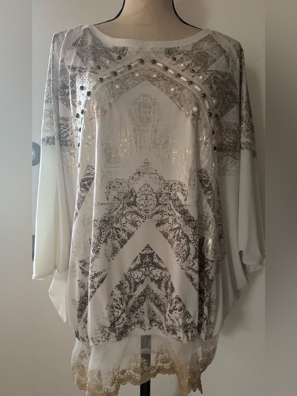 Chicos Ivory Printed Batwing Tunic with Gold Lace Trim
